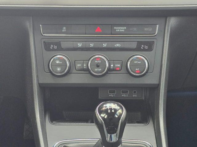 SEAT Leon 1.6 TDI 115 CV ST Style LED Navi ACC Radar SensPAR