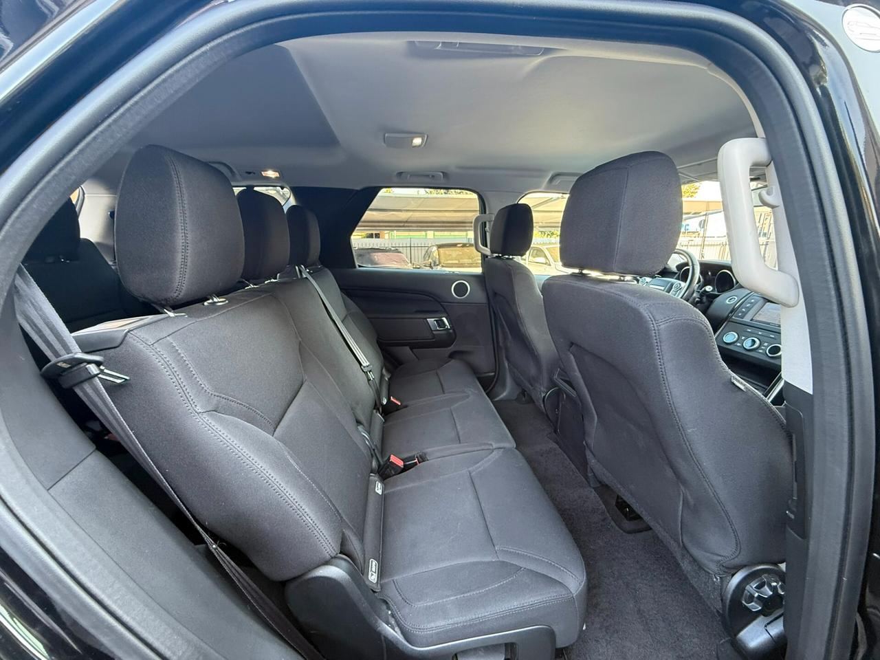 Land Rover Discovery 2.0 TD4 180 CV SE 7 POSTI