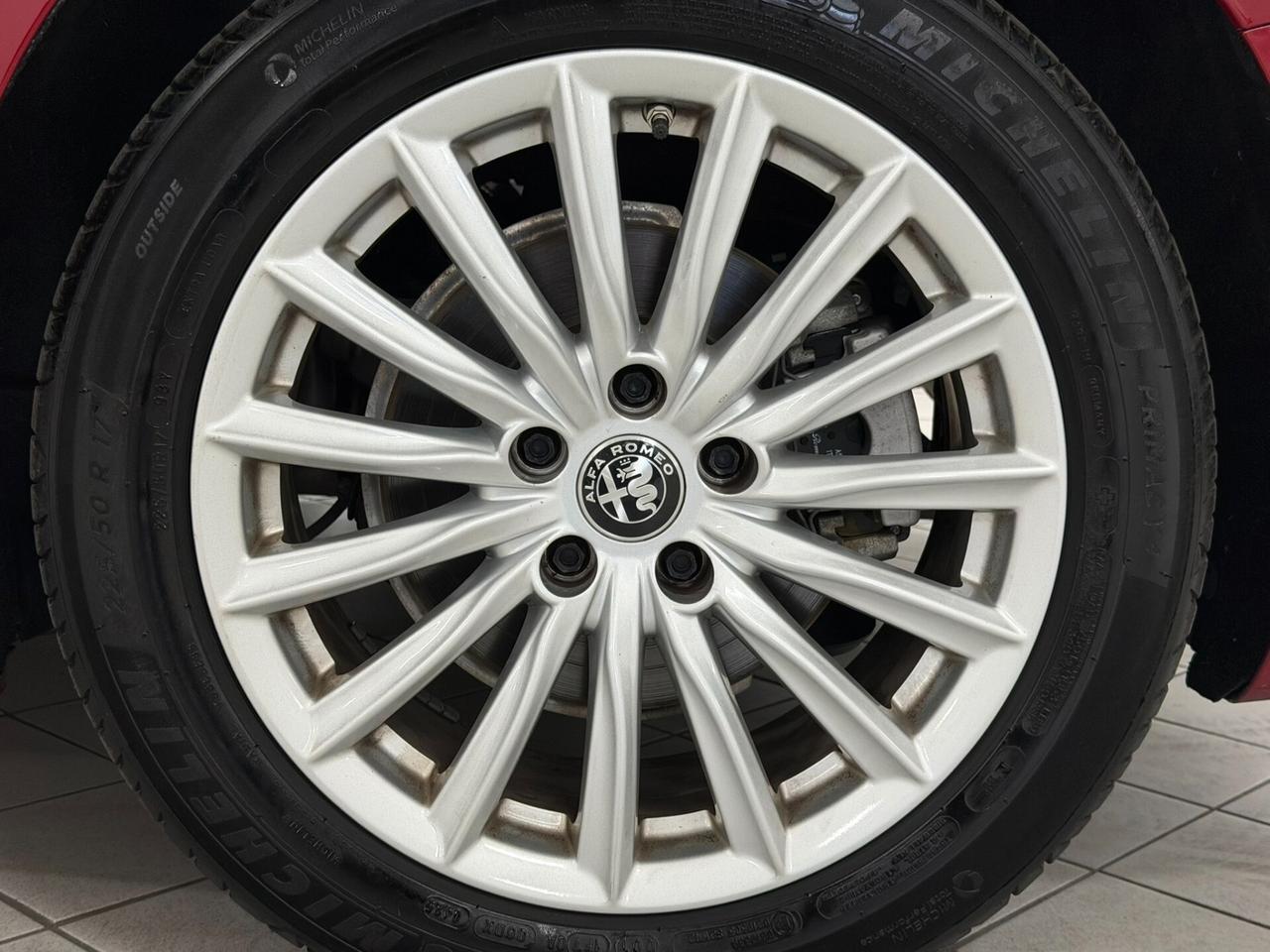 Alfa Romeo Giulia 2.2 TD 190 CV SUPER BUSINESS RETROCAMERA PERFETTA