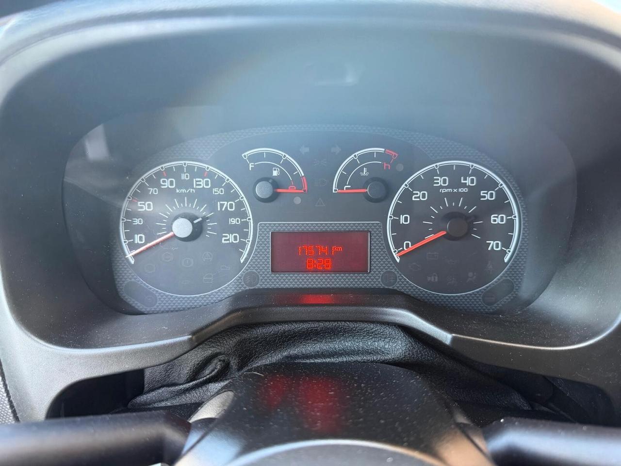 Fiat Qubo 1.3 MJT 95 CV Trekking