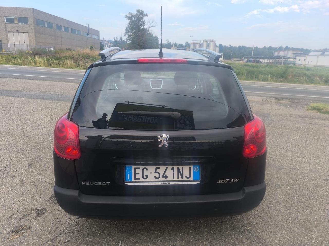 Peugeot 207 90 cv