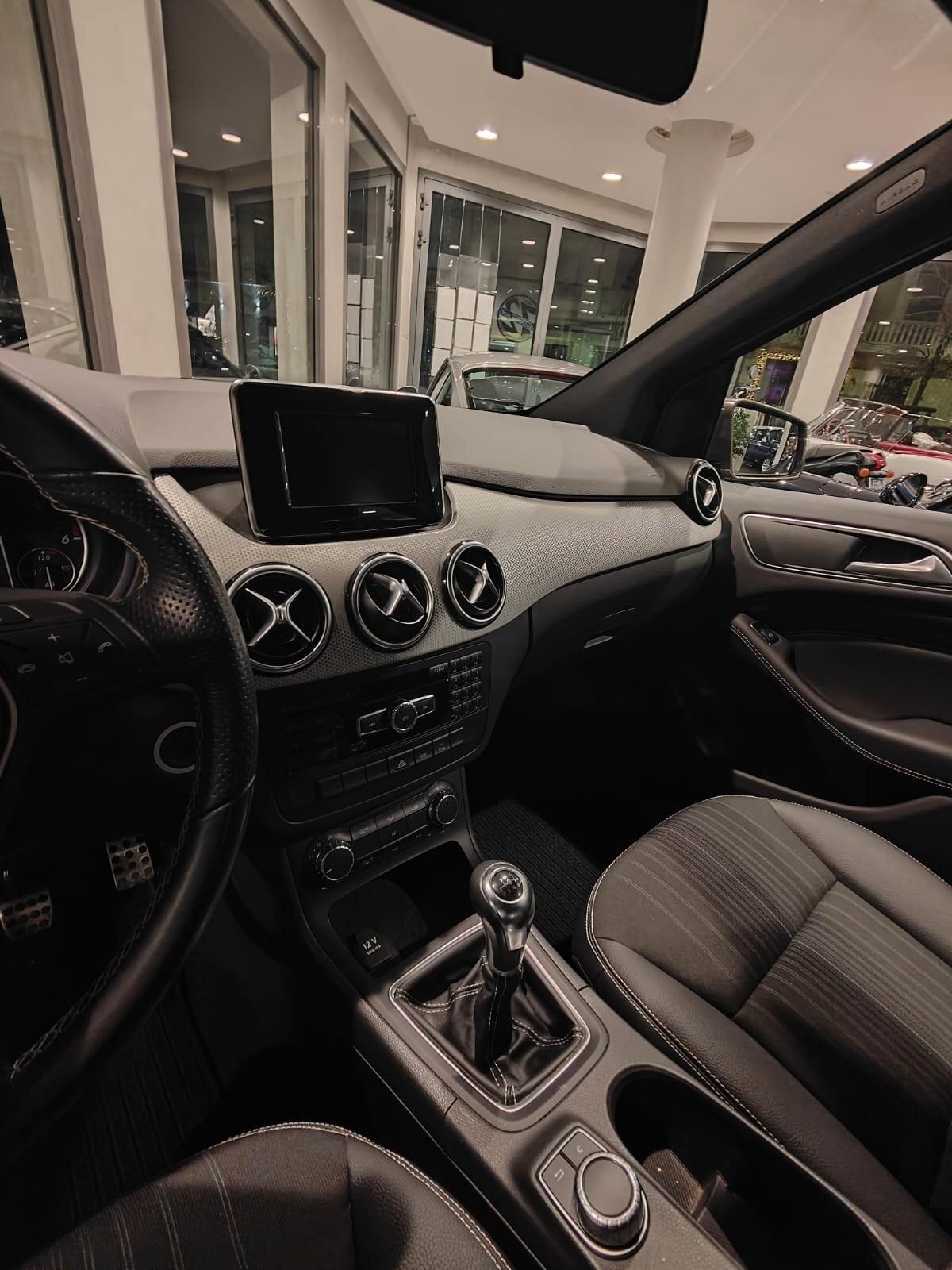 Mercedes-benz B 180 CDI BlueEFFICIENCY Premium