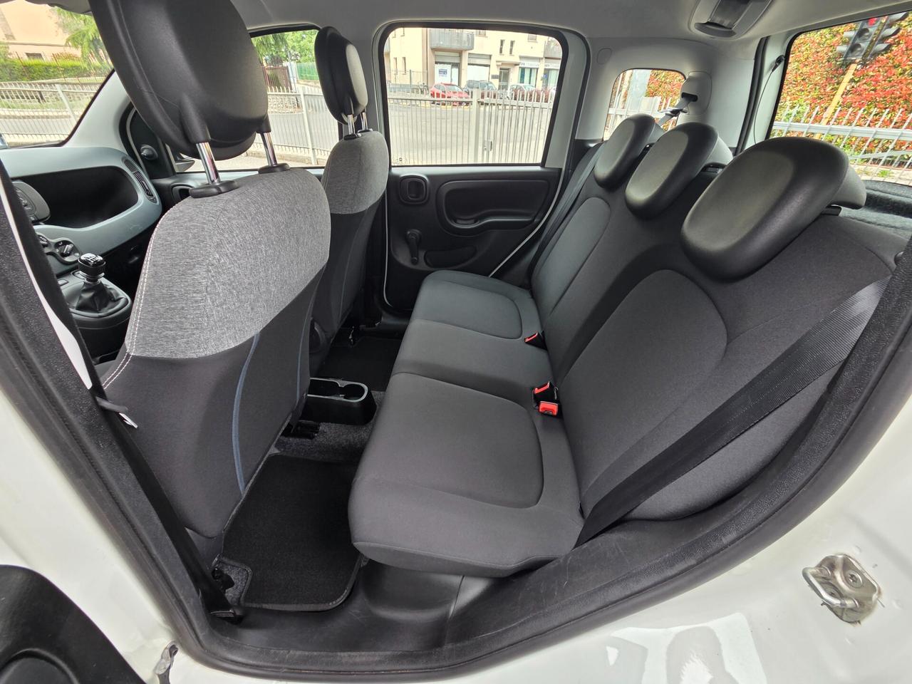 Fiat Panda 1.0 Firefly Hybrid 70cv / GOMME NUOVE!