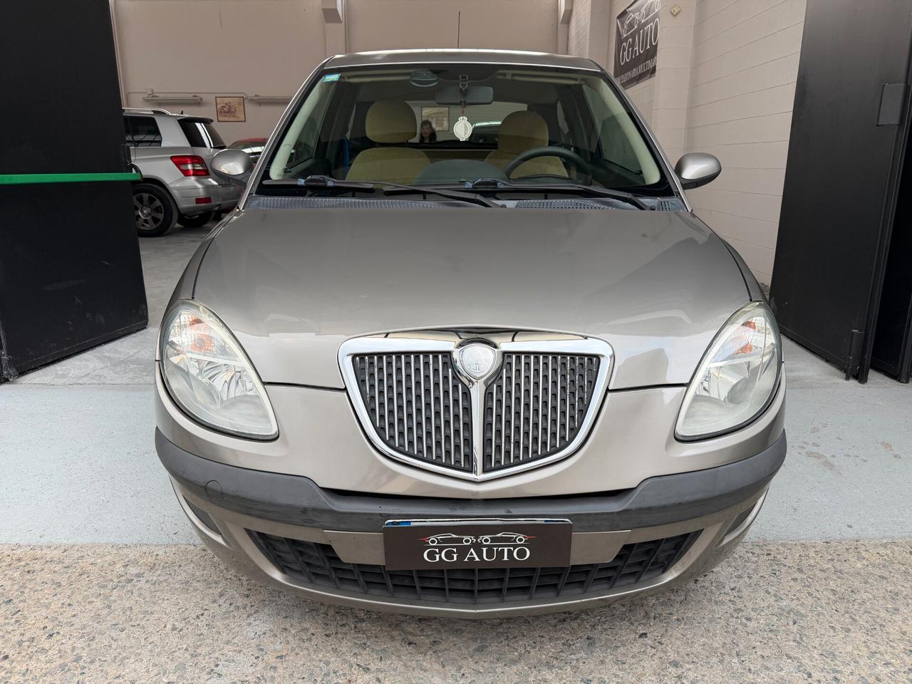 Lancia Ypsilon 1.2 Argento