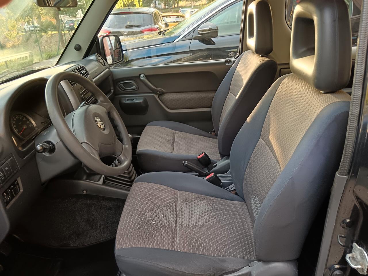 Suzuki Jimny 1.5 DDiS 86CV 4WD + GANCIO TRAINO