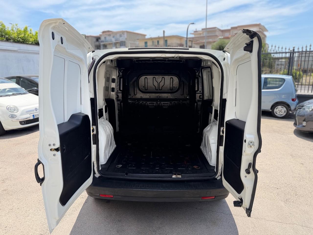Fiat Doblo Doblò 1.6 MJT 105CV PC Combi N1 CON 120 MILA KM
