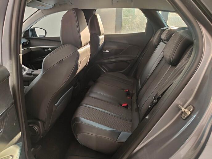 Peugeot 3008 BlueHDi 130 S&S EAT8 Allure