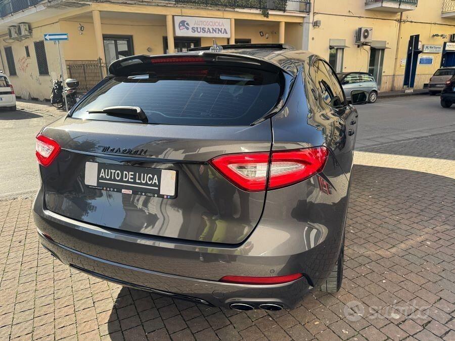 Maserati levante 3.0d 275 gransport certificata