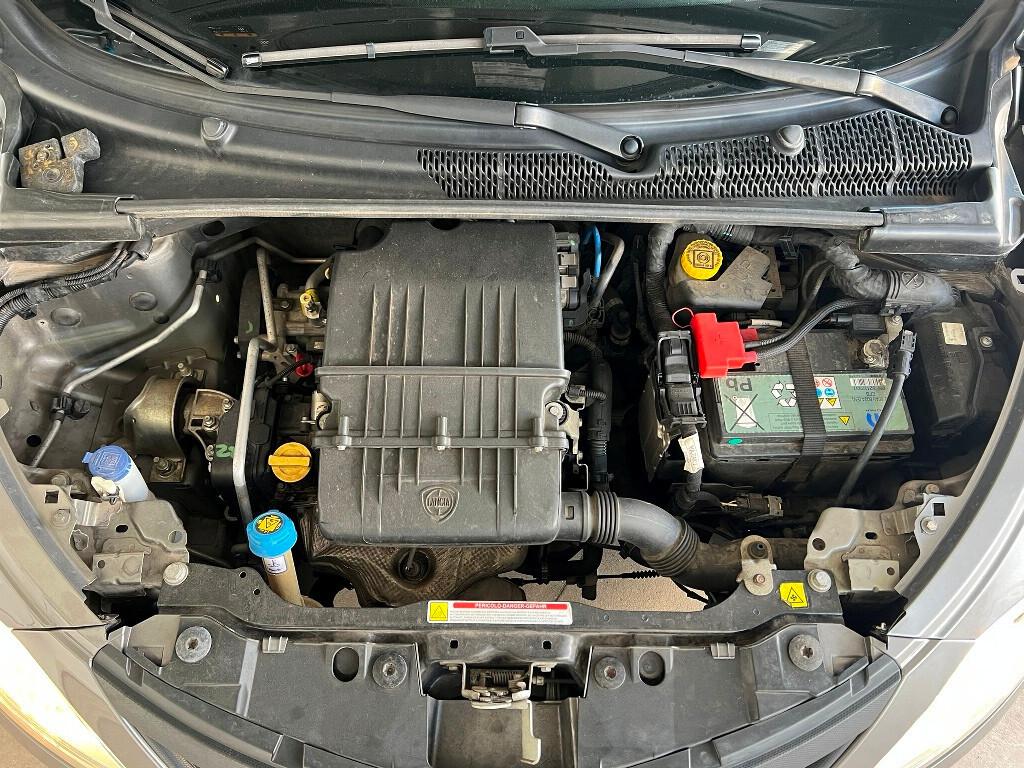 Lancia Ypsilon 1.2 Elefantino Blu 64.000 KM