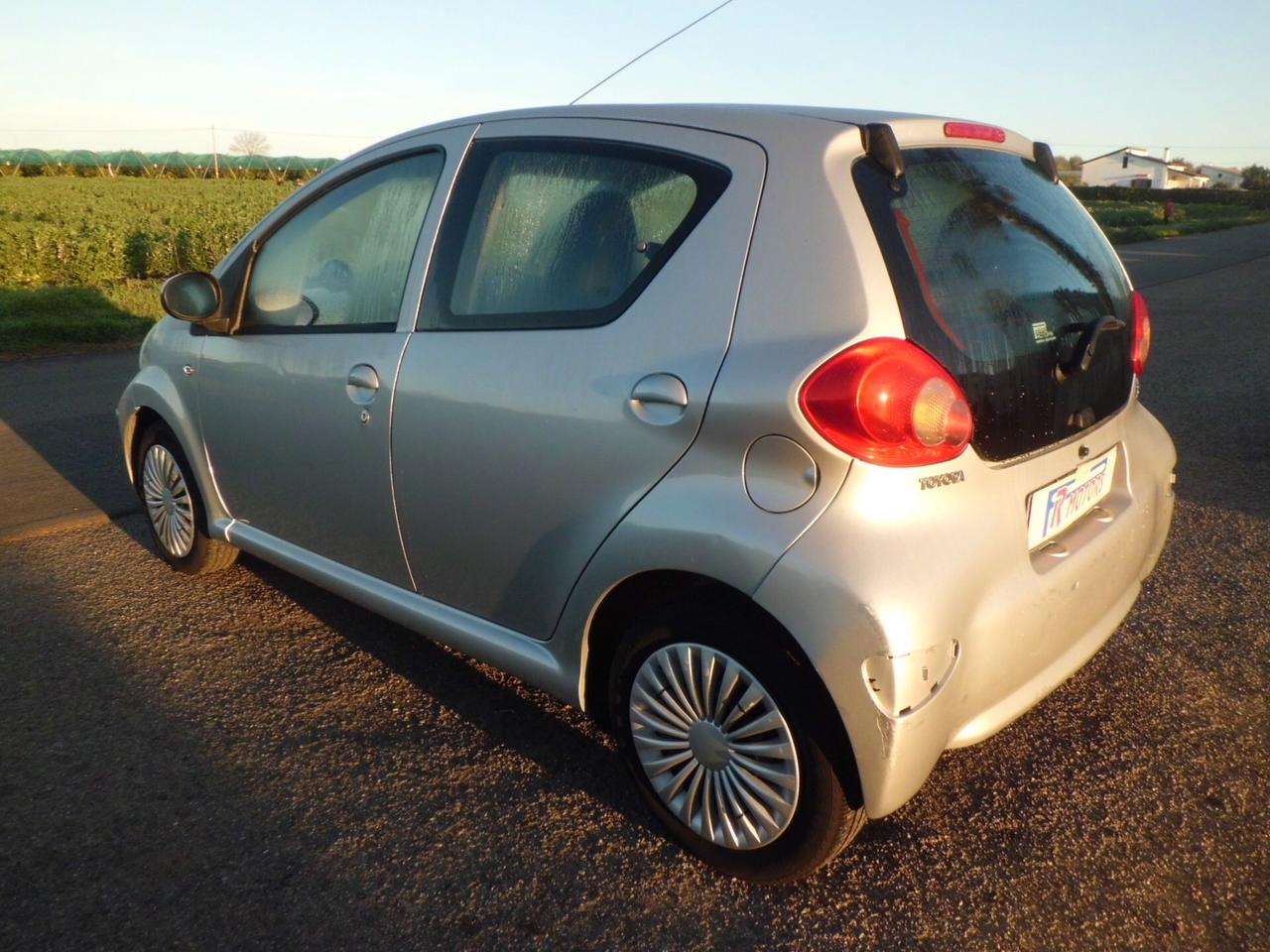 Toyota Aygo 1.0 12V VVT-i 5 porte Blue