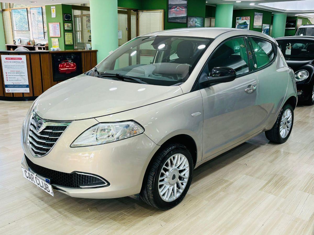 Lancia Ypsilon 0.9 T.Air 85 CV 5 p Metano Ecochic My'14