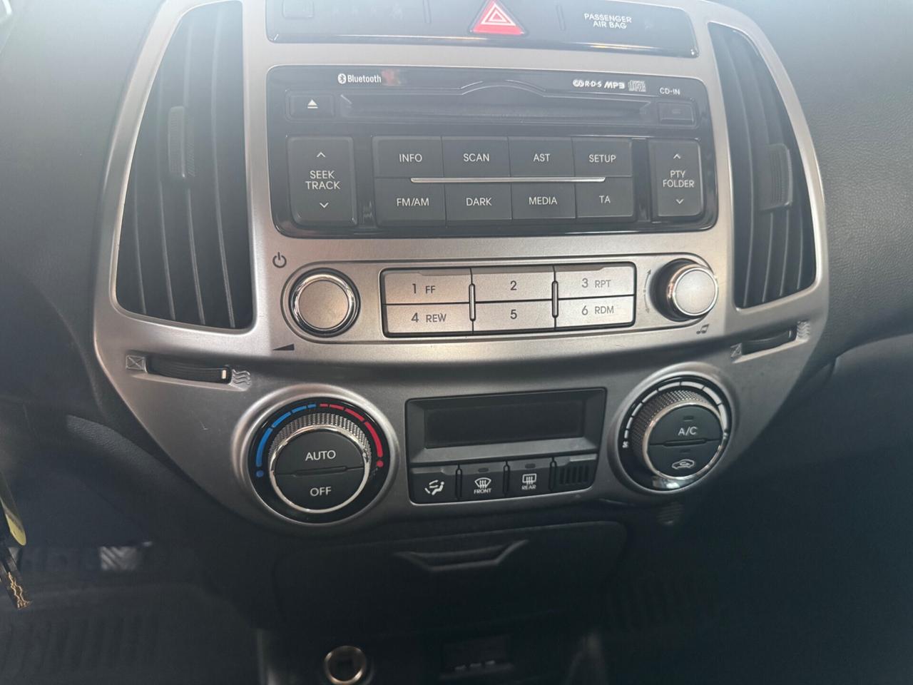 Hyundai i20 1.4 CRDi 5p. Sound Edition