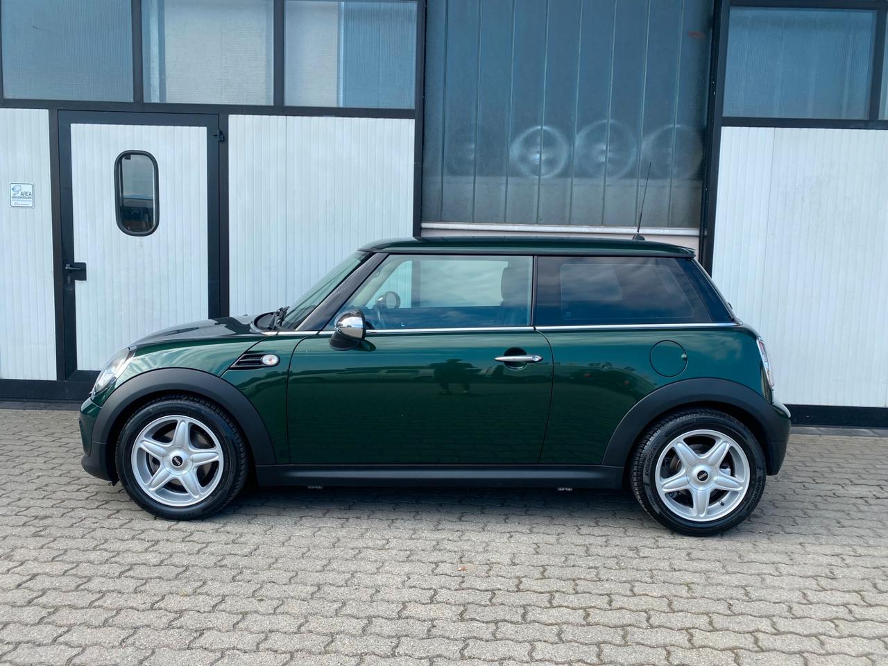 Mini 1.6 16V One (55kW)