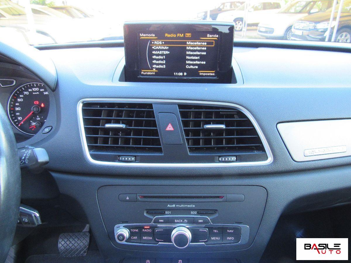 AUDI - Q3 - 2.0 TDI quattro S tronic Business Plus