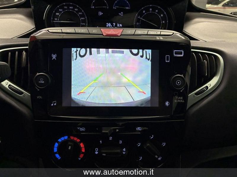 Lancia Ypsilon 1.0 FireFly 5 porte S&S Hybrid Gold Plus