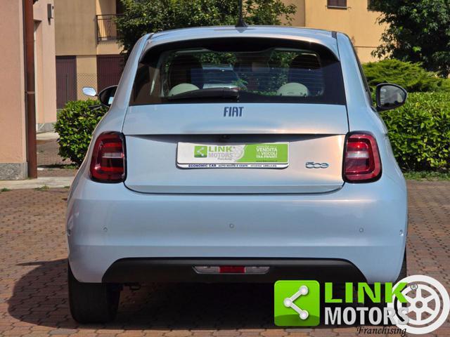 FIAT 500e 42 kWh 118 CV La Prima