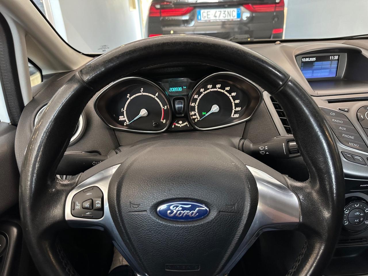 Ford Fiesta 1.5 TDCi 75CV 5 porte ok neopatentati