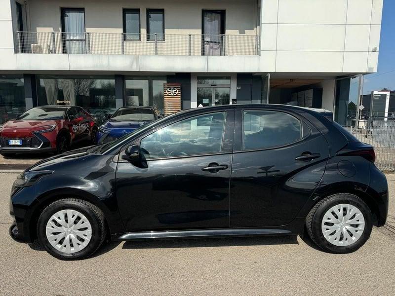 Toyota Yaris Hybrid Active MY22