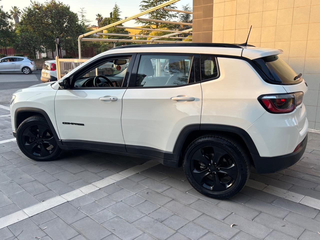 Jeep Compass 1.6 M-Jet Night Eagle 4X2