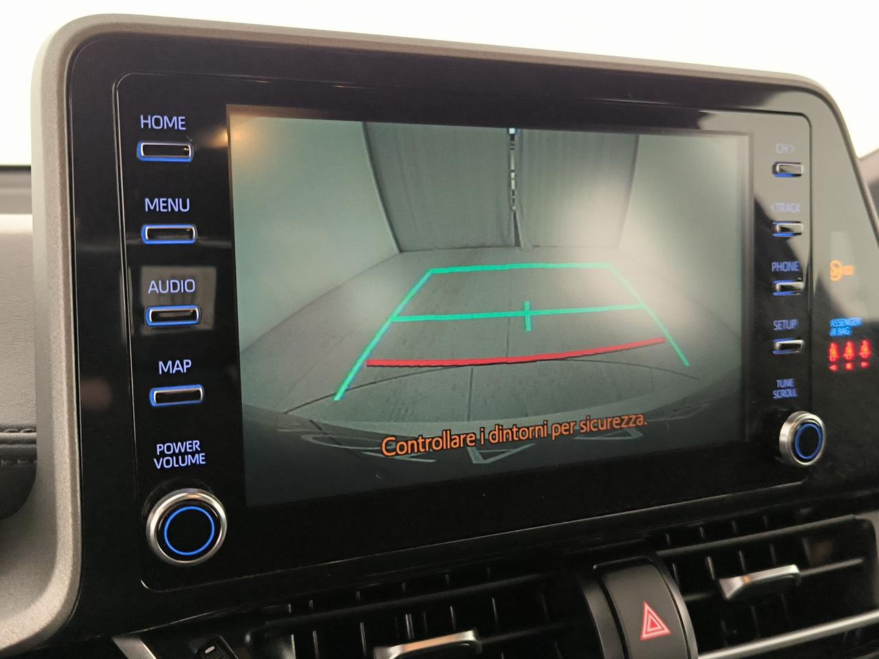 Toyota C-HR 1.8 hev active fwd e-cvt