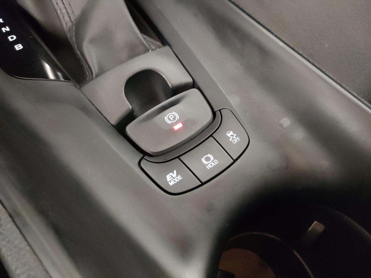 TOYOTA C-HR 1.8h Active e-cvt