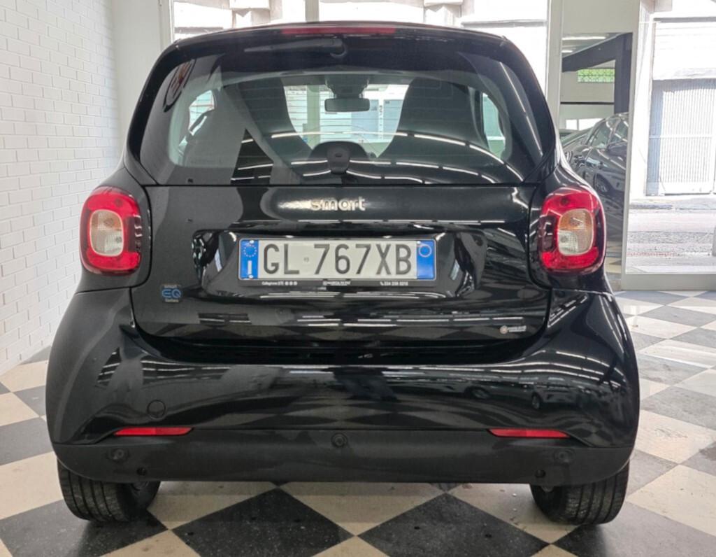 Smart ForTwo EQ elettrica cabrio Passion