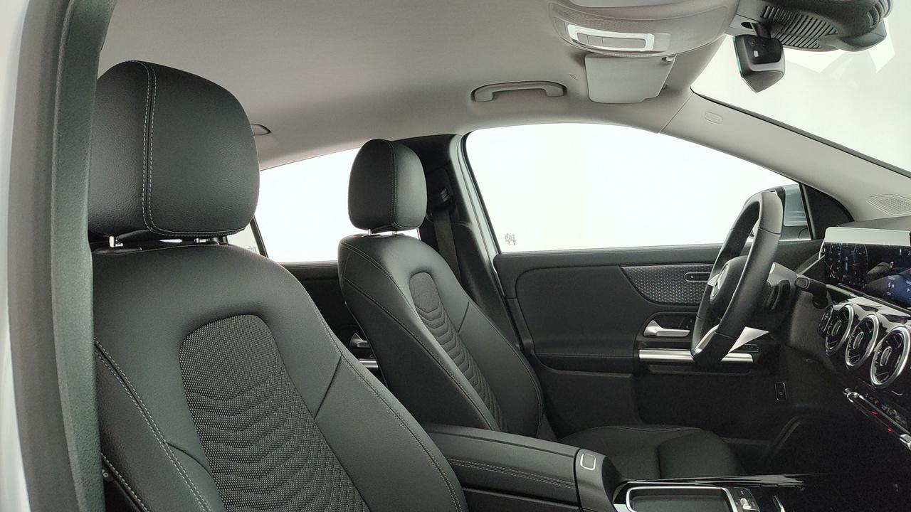 Mercedes-Benz GLA 180 d Progressive Advanced auto