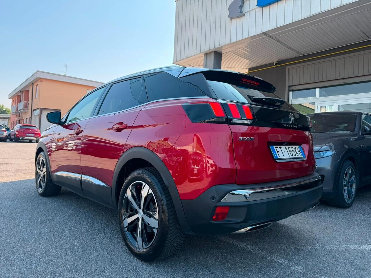 Peugeot 3008 1.2 GT LINE