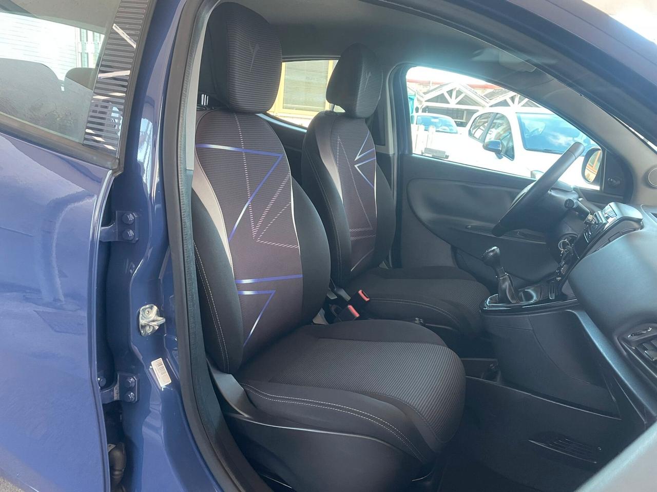 Lancia Ypsilon 1.3 MJT 16V 95 CV 5 porte