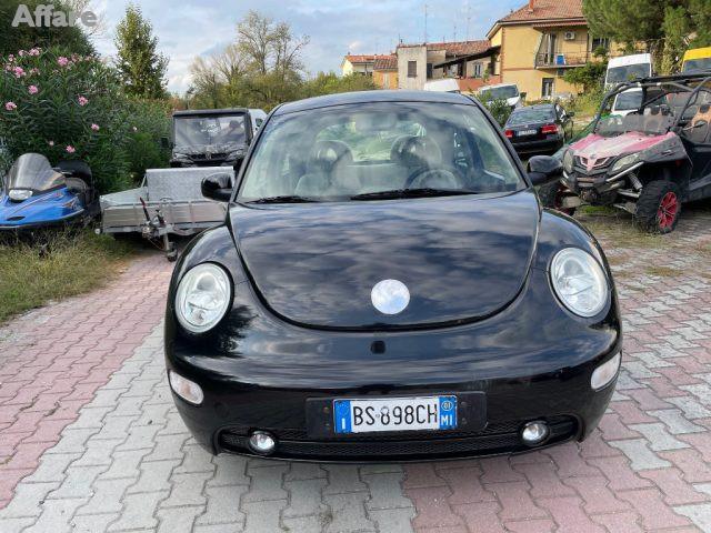 VOLKSWAGEN New Beetle 1.6