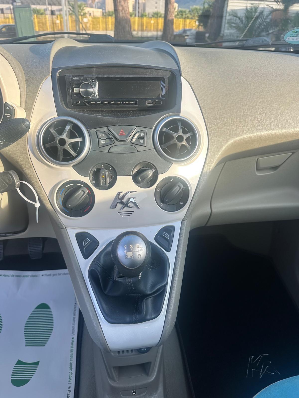 Ford Ka 1.2 8V 69CV Titanium