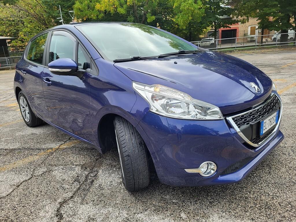 Peugeot 208 1.4 HDI-UNICO PROPRIET-FOTO 3 REVISIONI