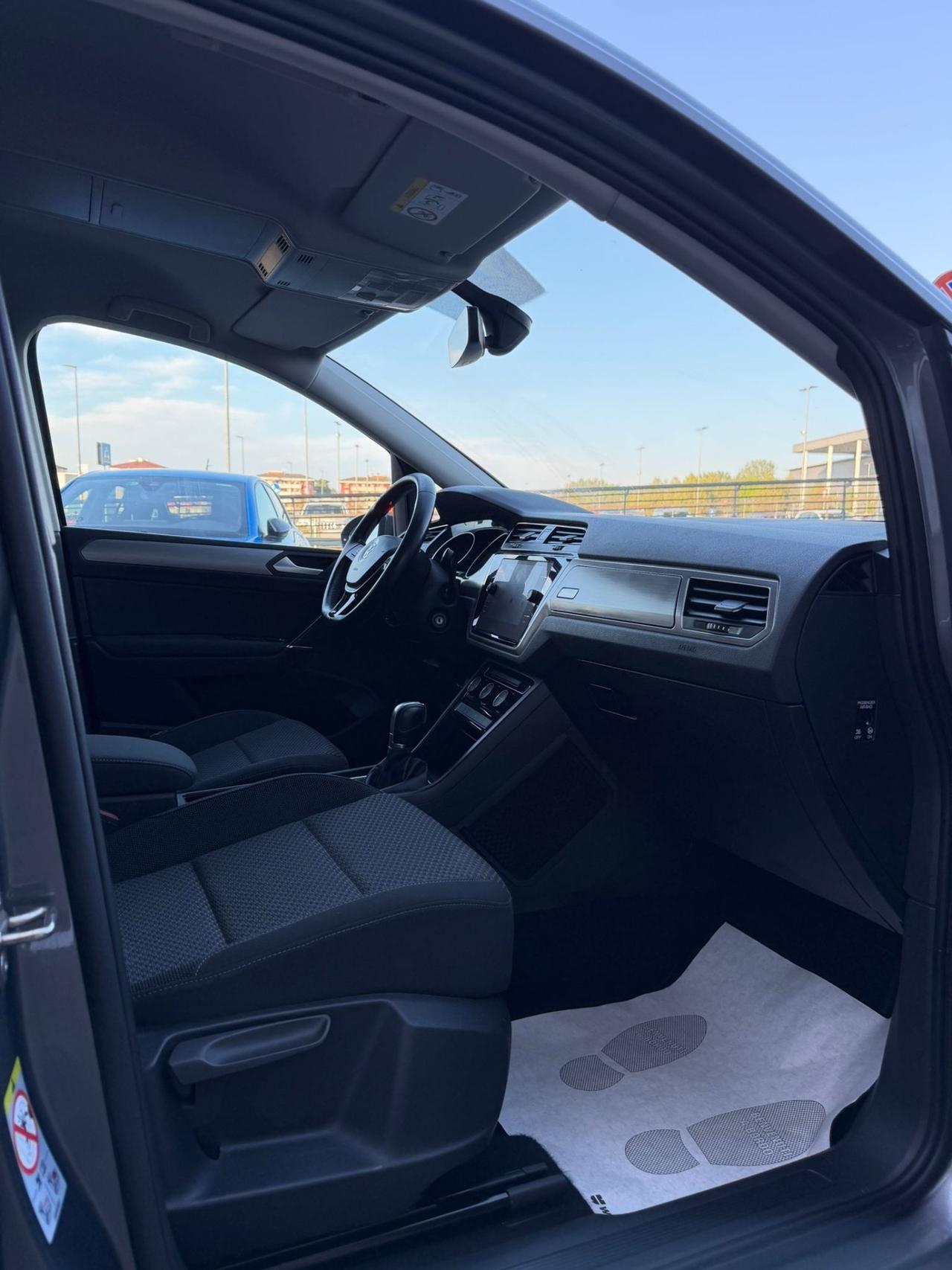 Volkswagen Touran 1.6 TDI 115 CV SCR DSG Executive BlueMotion Tech.