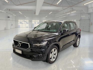 VOLVO XC40 T3 automatico Momentum Pro