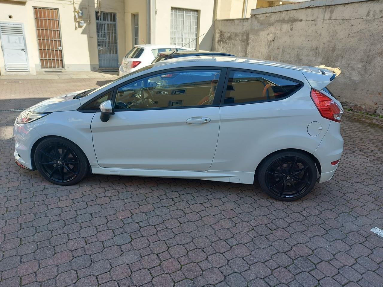 Ford Fiesta ST 1.6 EcoBoost ST Line