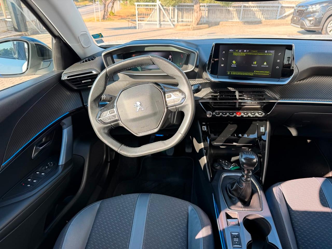 Peugeot 2008 PureTech 100 S&S Allure
