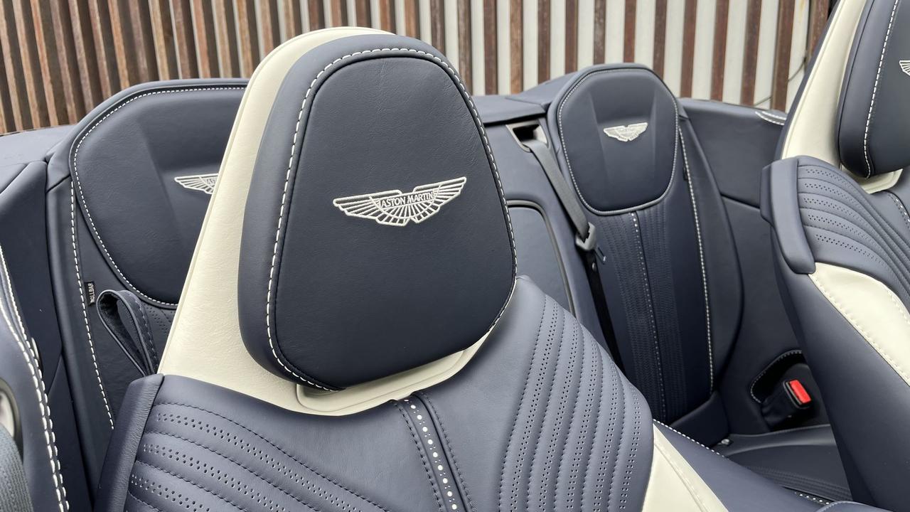 ASTON MARTIN DB11 Volante 4.0 V8 auto