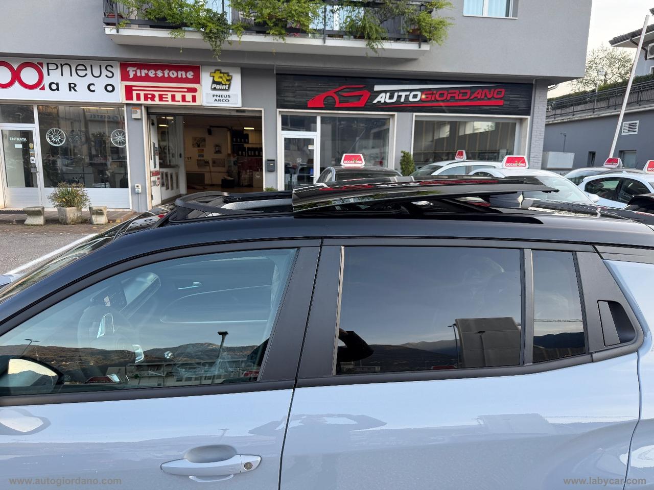 JEEP Avenger 1.2 Turbo Summit GRIGIO STORM CON TETTO VOLCANO APRIBILE