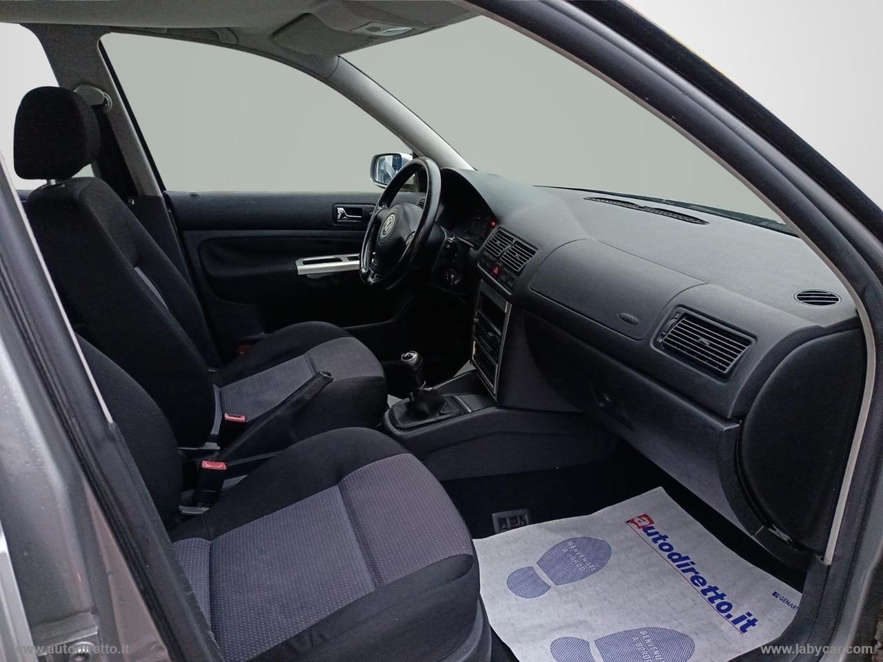 VOLKSWAGEN Golf 1.6 16V 5p. Highline Plus