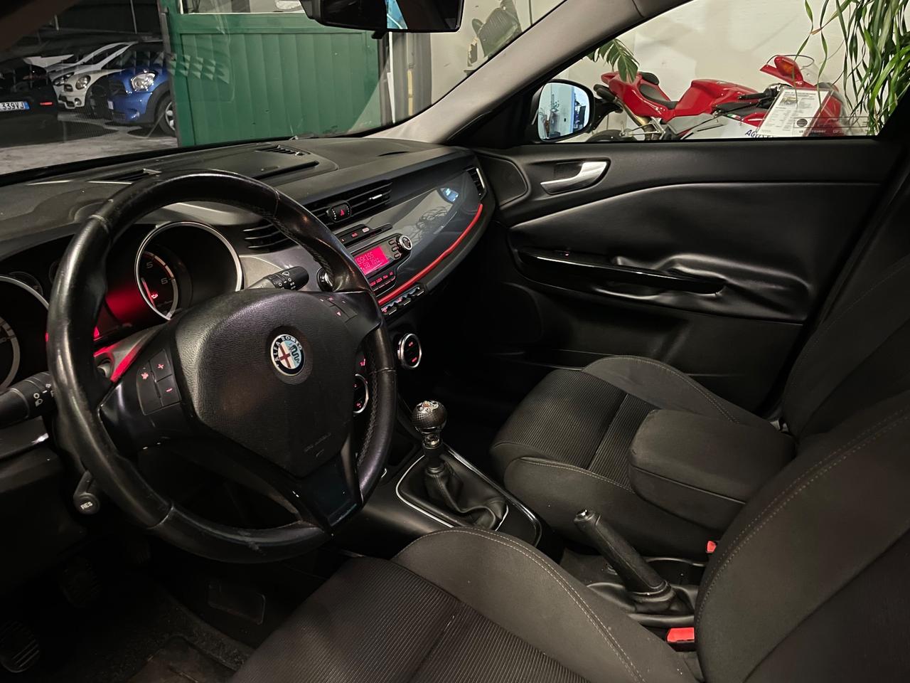 Alfa Romeo Giulietta 1.6 JTDm-2 105 CV Exclusive