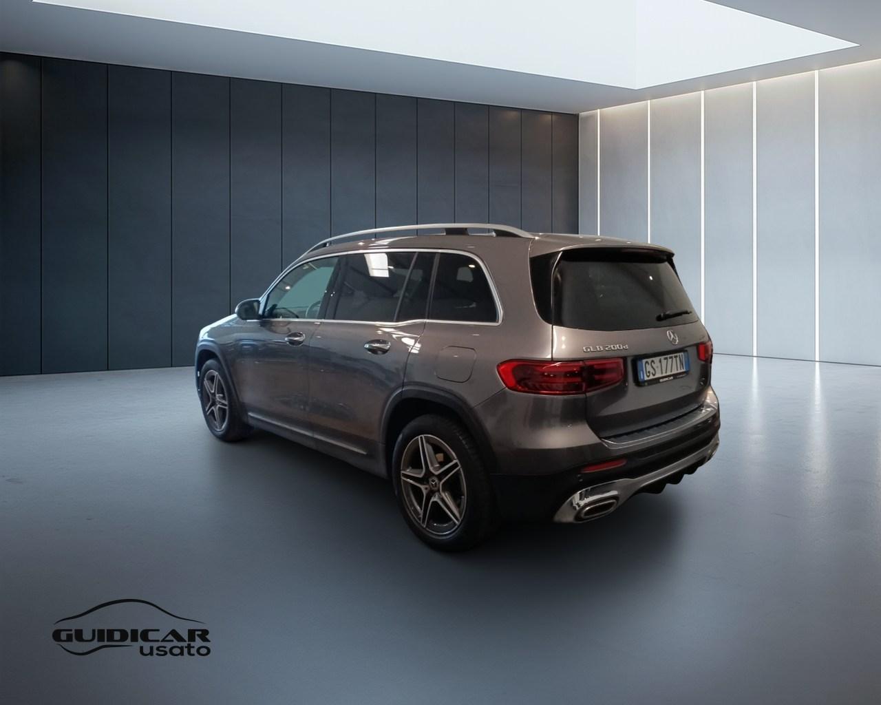 Mercedes-Benz GLB - X247 2023 - GLB 200 d AMG Line Premium auto