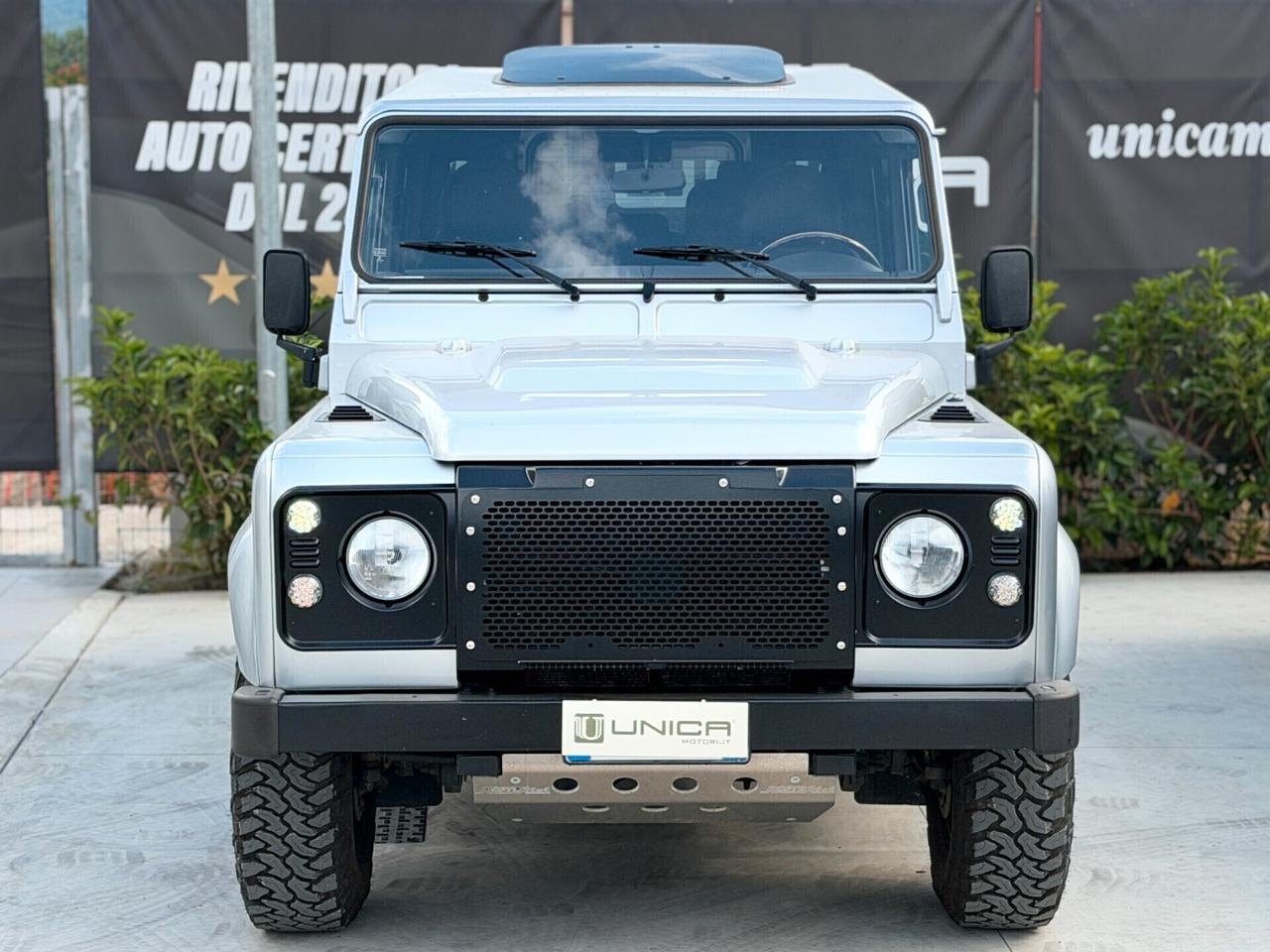 Land Rover Defender 110 2.2 TD4 SE 122 CV SW 7 POSTI AUTOCARRO IVA ESPOSTA