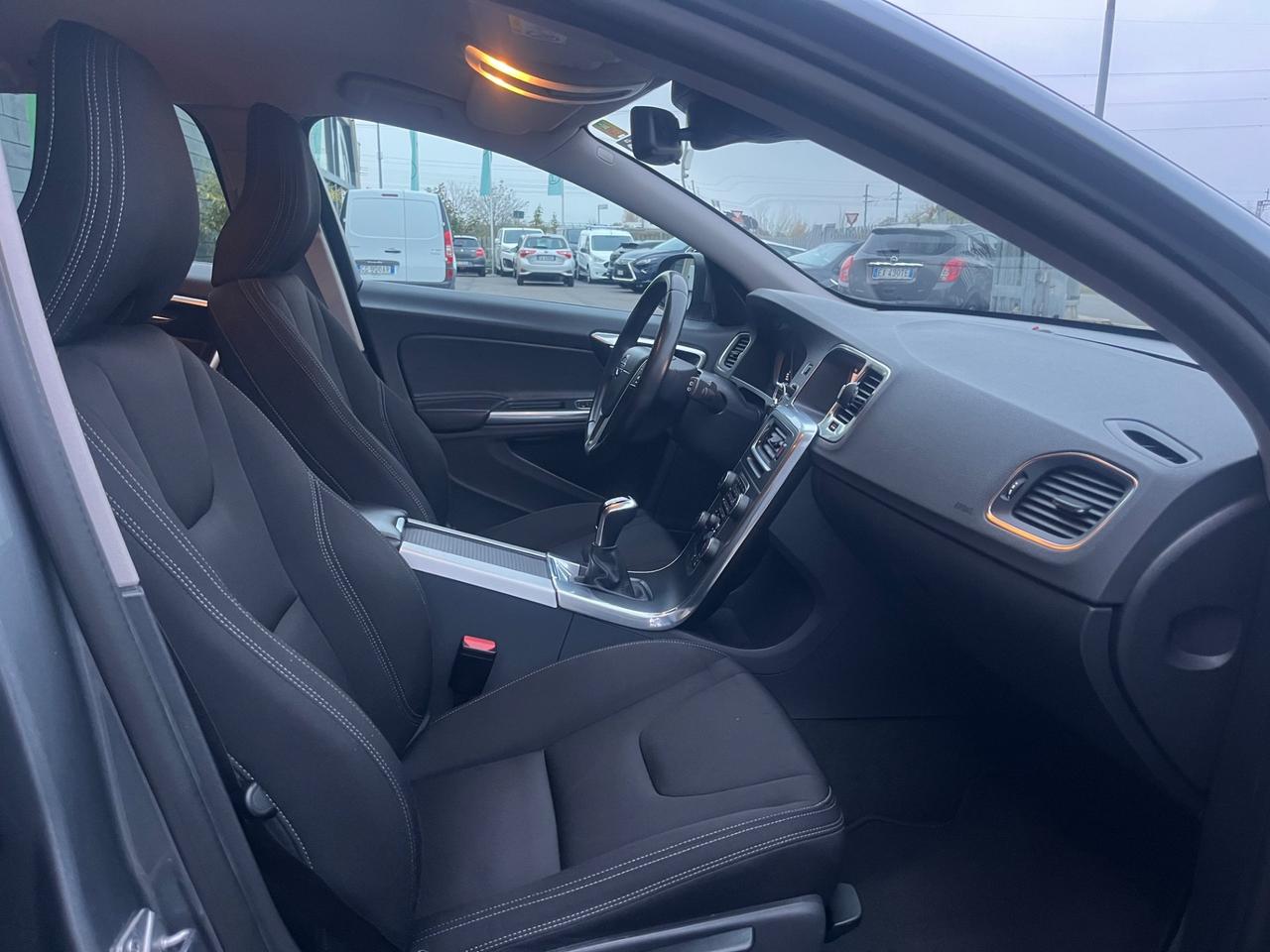 Volvo V60 D2 Kinetic Euro 6