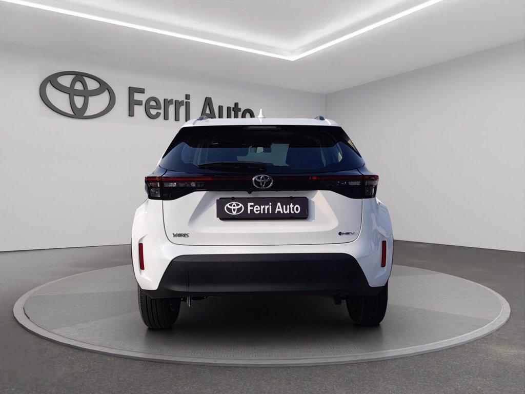 TOYOTA Yaris cross 1.5h active fwd 115cv e-cvt del 2025