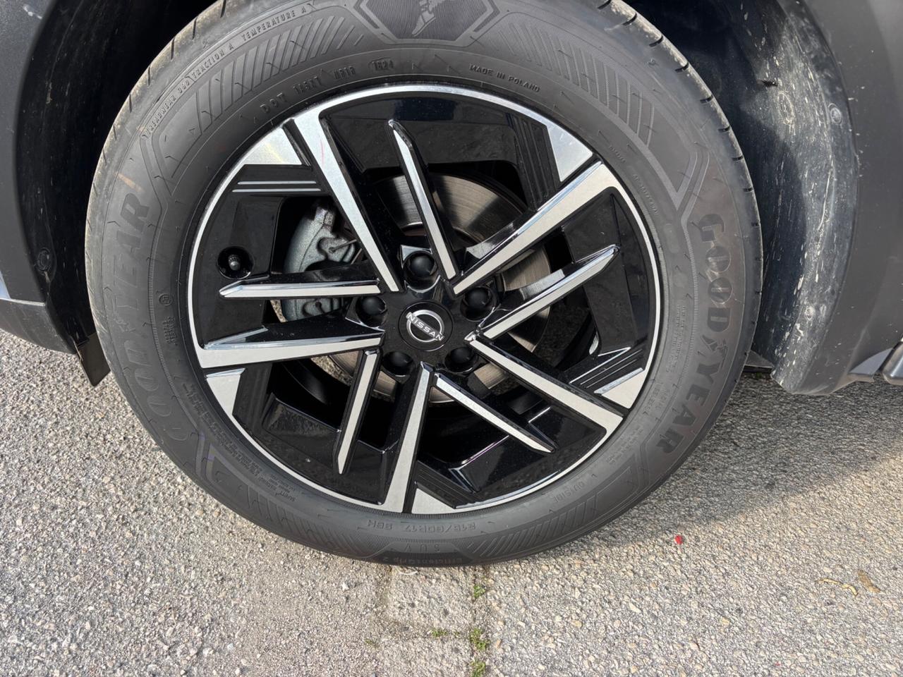 Nissan Juke 1.0 DIG-T 114 CV N-Connecta