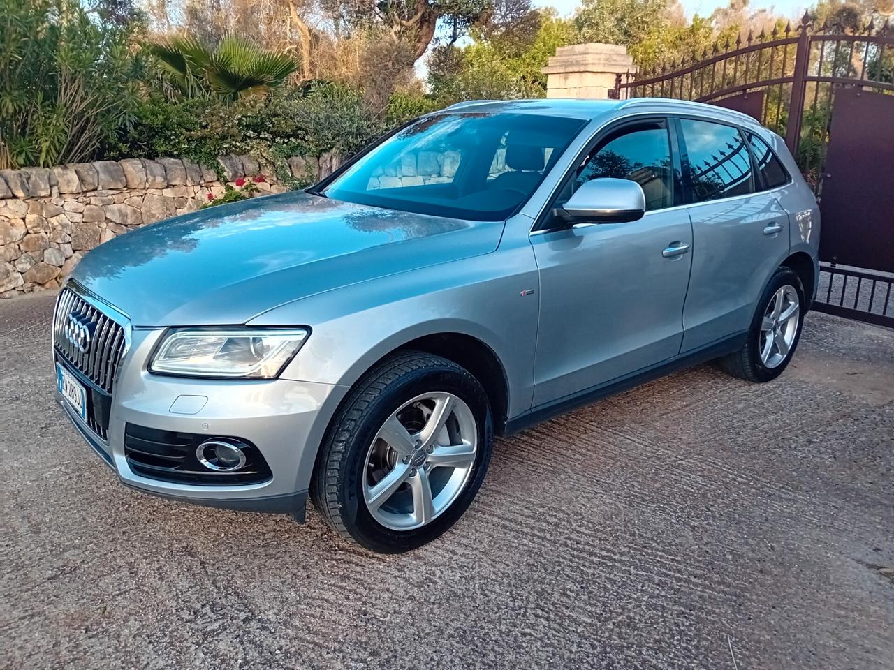 Audi Q5 2.0 TDI 177 CV quattro Sline