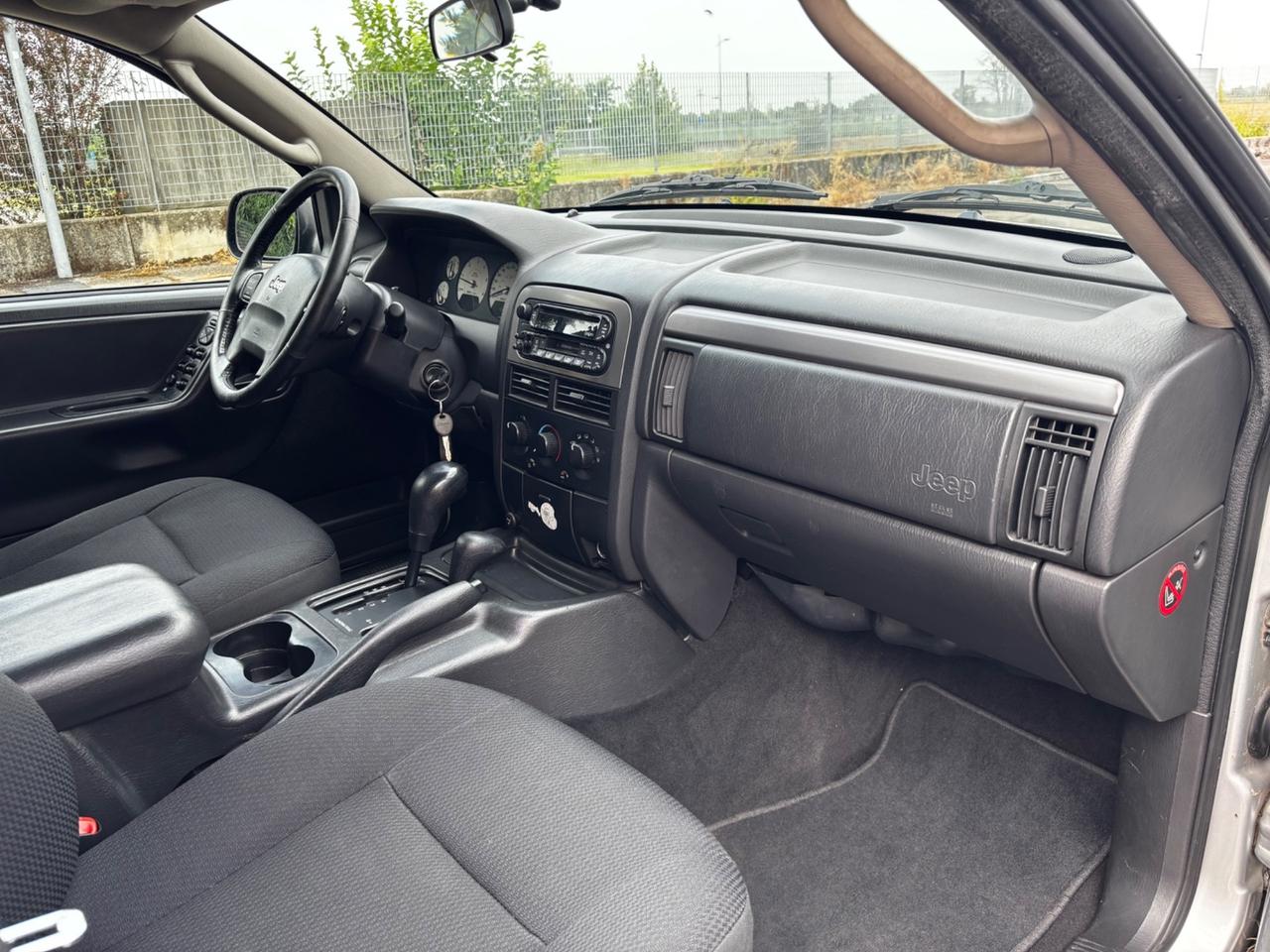 Jeep Grand Cherokee 2.7 CRD cat Laredo X EXPORT