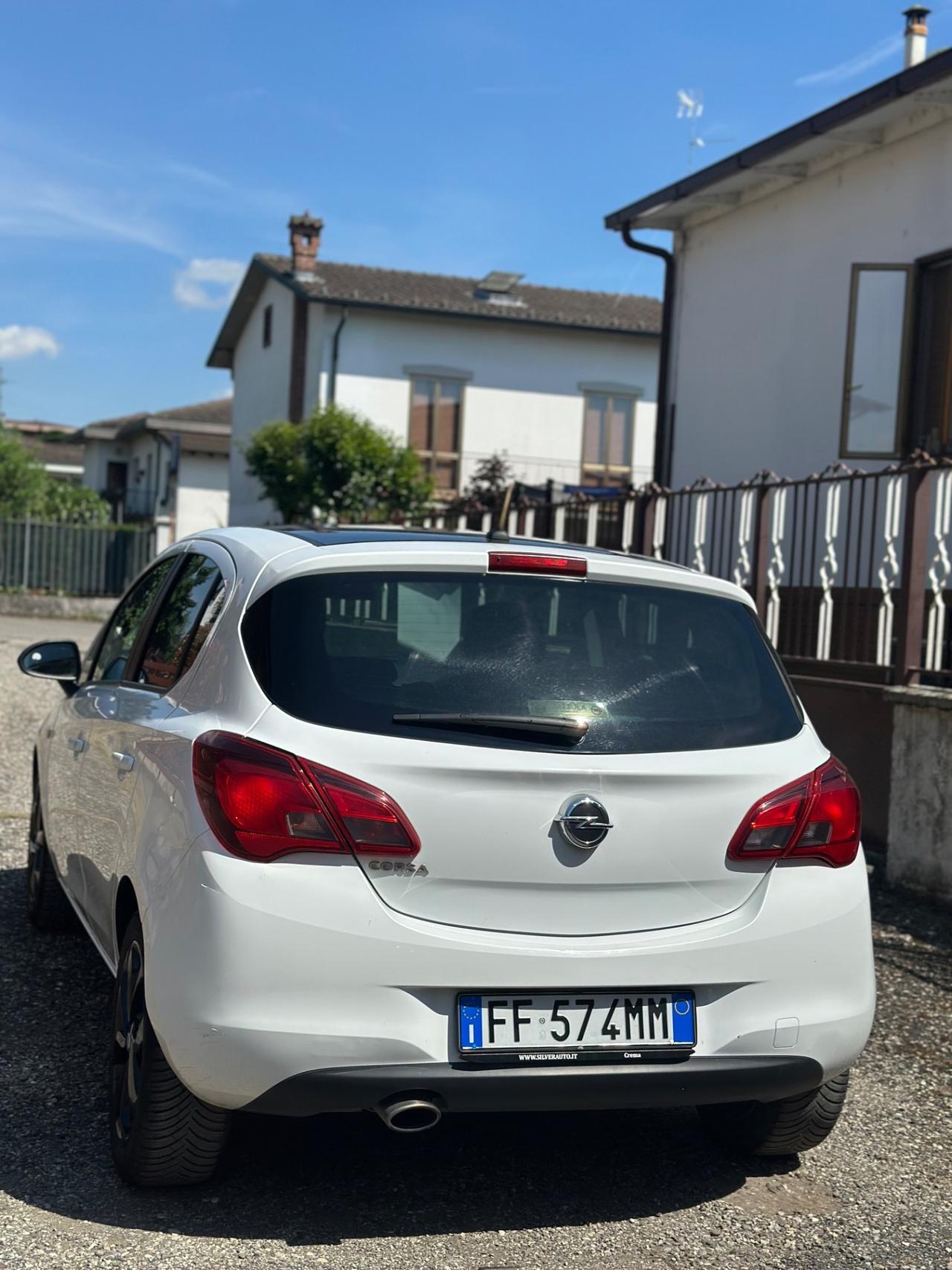 Opel Corsa 1.4 90CV GPL Tech 5 porte b-Color