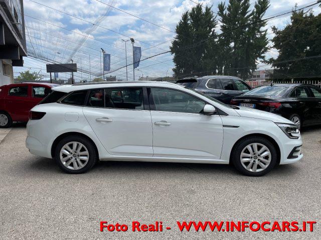 RENAULT Megane Sporter Blue dCi 115 CV Business AUTOCARRO N1