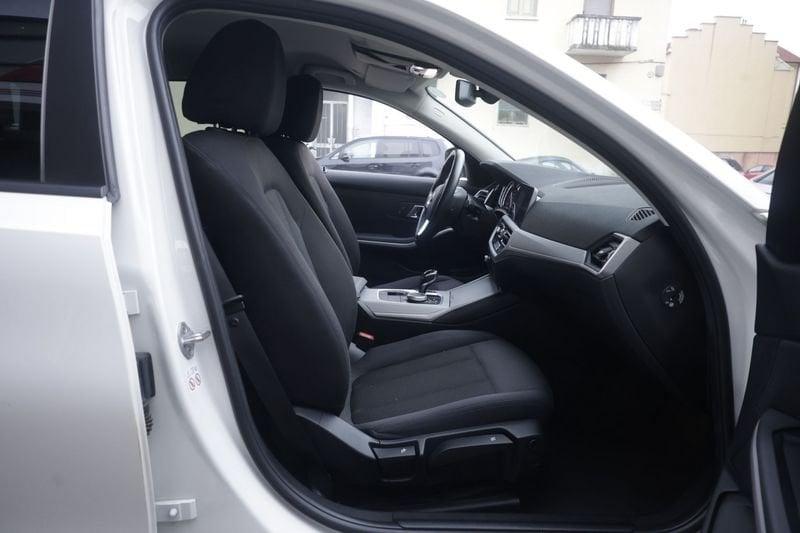 BMW Serie 3 318d 48V Touring Sport Unicoproprietario